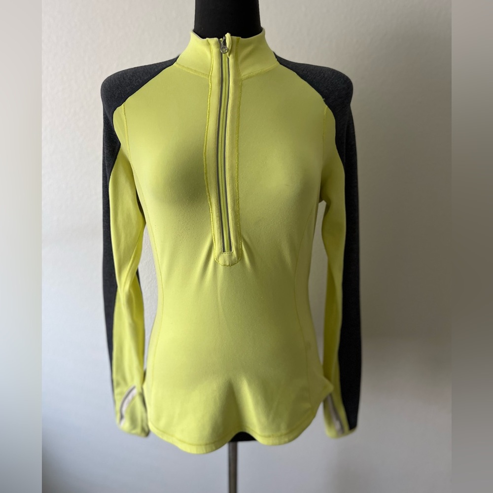 Lululemon 1/2 Zip size Small
